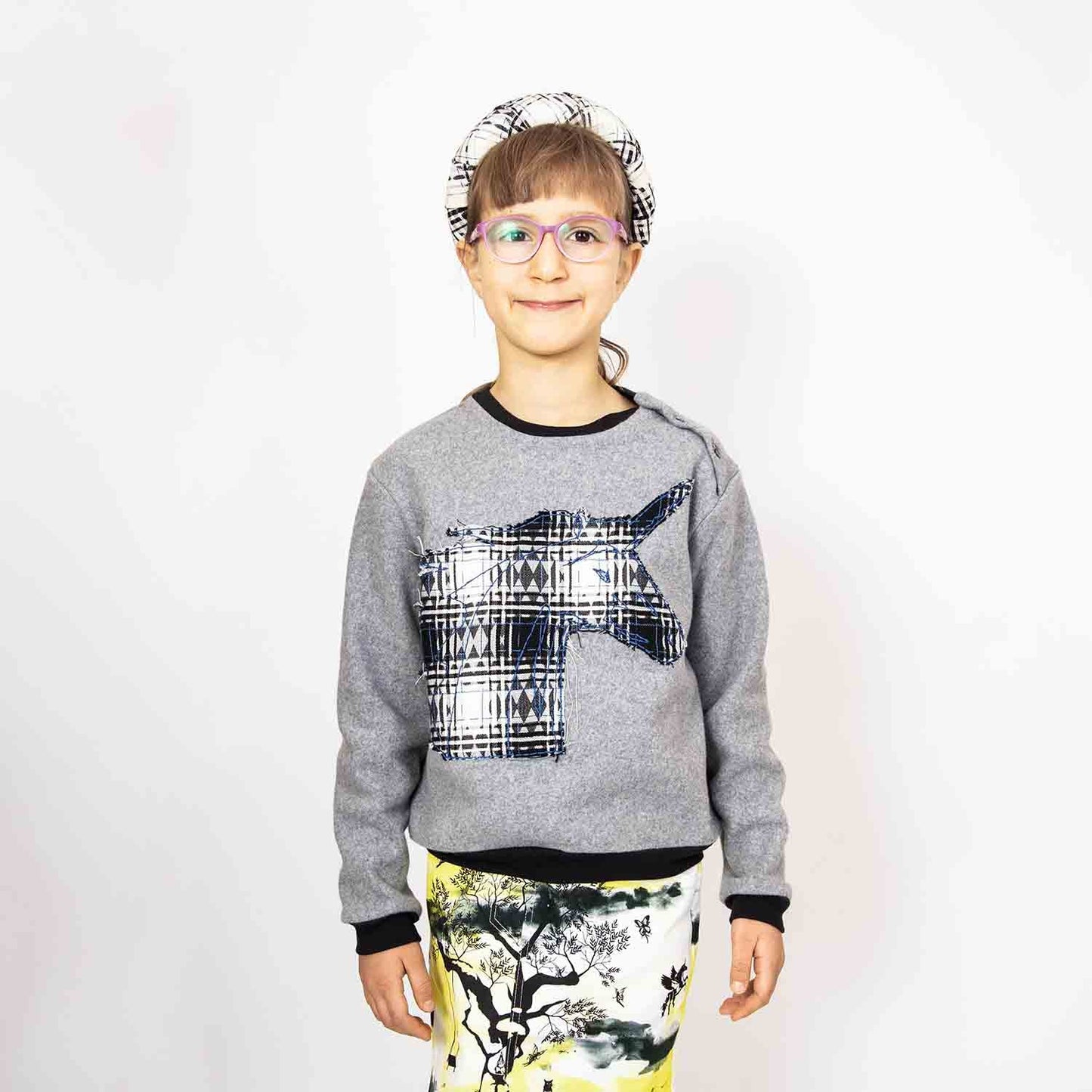 Grey Fleece Sweatshirt with Unicorn Appliqué - Vero.com