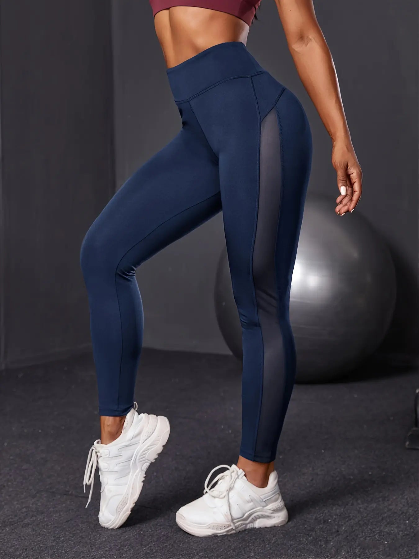 Ladies Breathable Mesh Yoga Pants for Fitness and Sports - Vero.com 