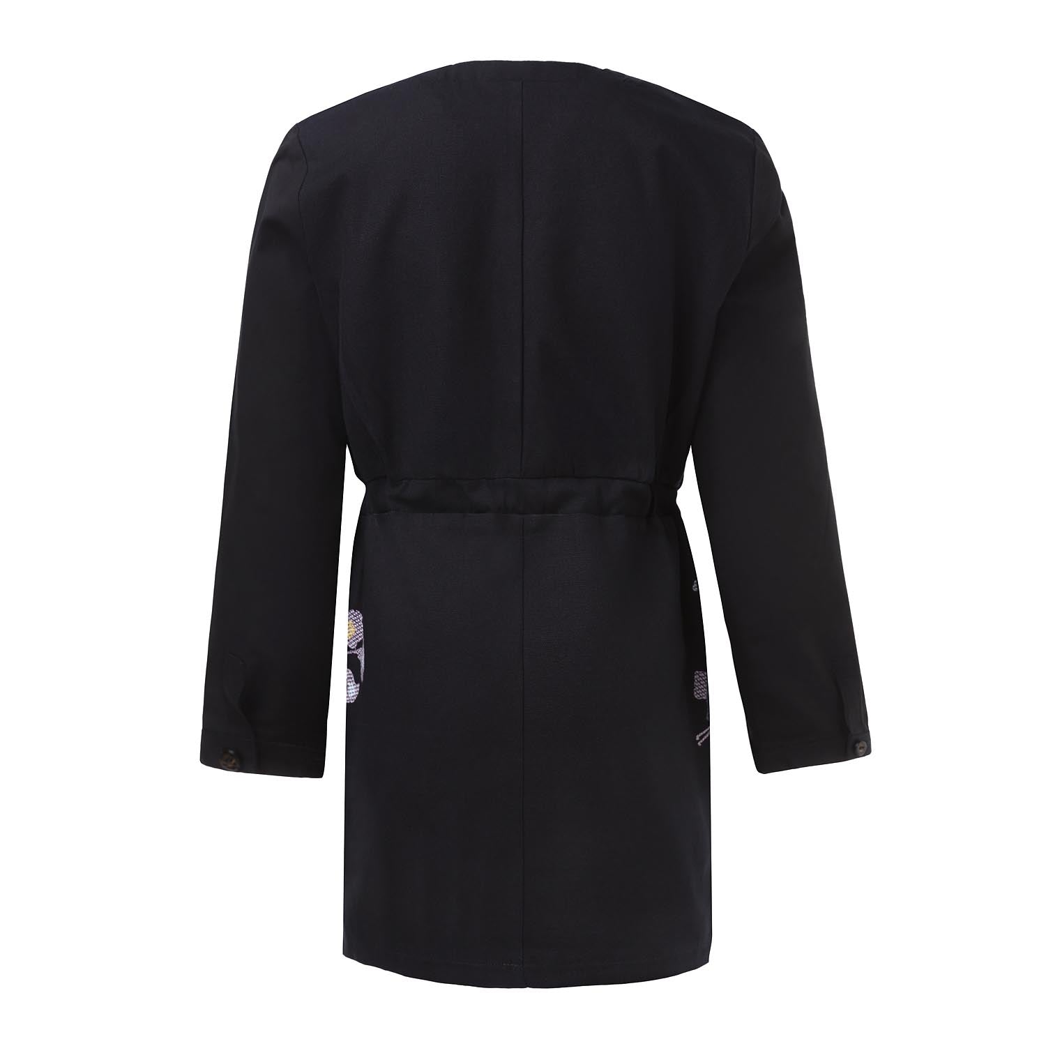 Little Black Dress with Floral Embroidery - Vero.com 