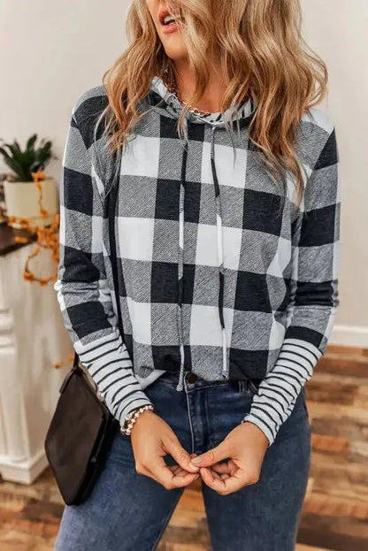 Plaid Drawstring Hoodie - Vero.com 